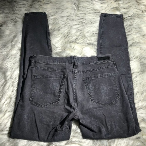 BlankNYC | gray floral low rise skinny jeans size 28 - Picture 5 of 8